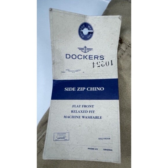 Dockers Side Zip Khaki Chino Flat Front Relaxed Fit 42x30 NWT MSRP $50 - Picture 6 of 9